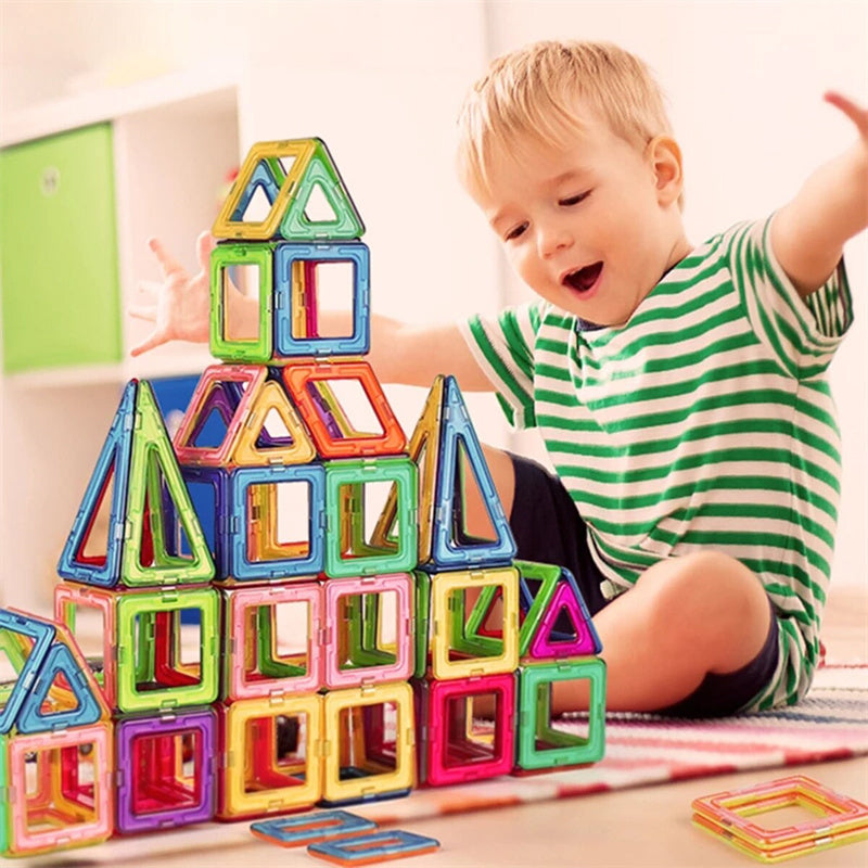 Magnetiska byggblock – Kreativt bygg set för barn